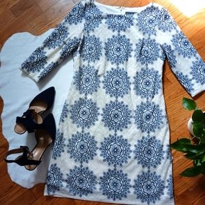 Jessica Howard • Women's Ivory & Navy Embroidered Lace Scoop Neck Shift …